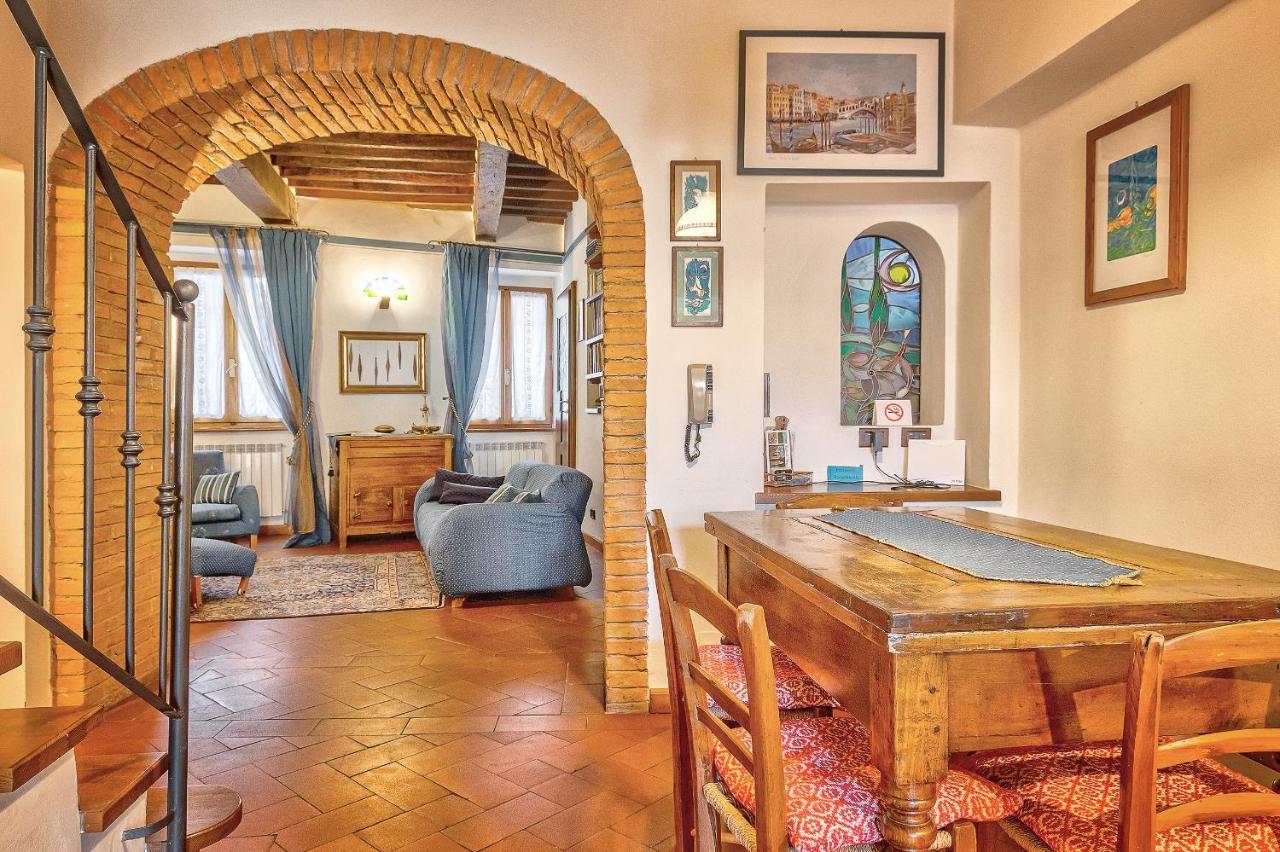 Renaissance Apartment Пиенца Экстерьер фото